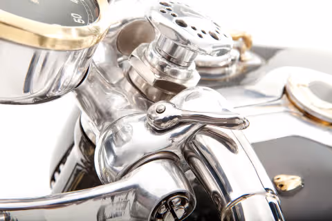 The Black, handlebar adjuster