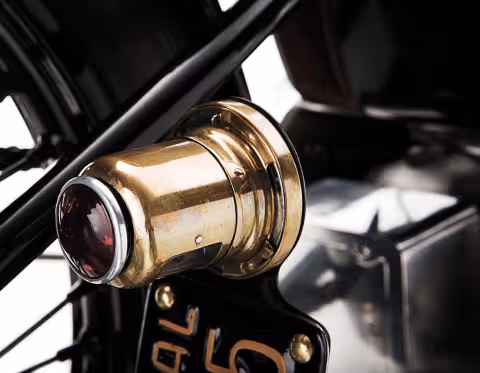 The Bullet, tail light
