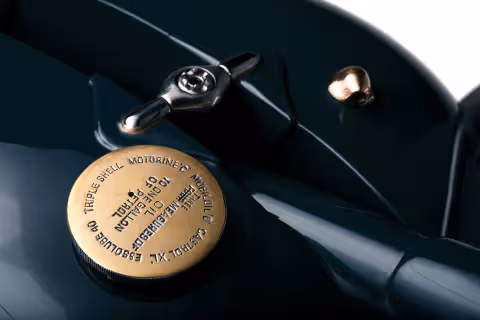 The Kestrel, fuel cap