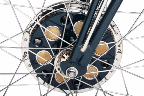 The Kestrel, front brake left side